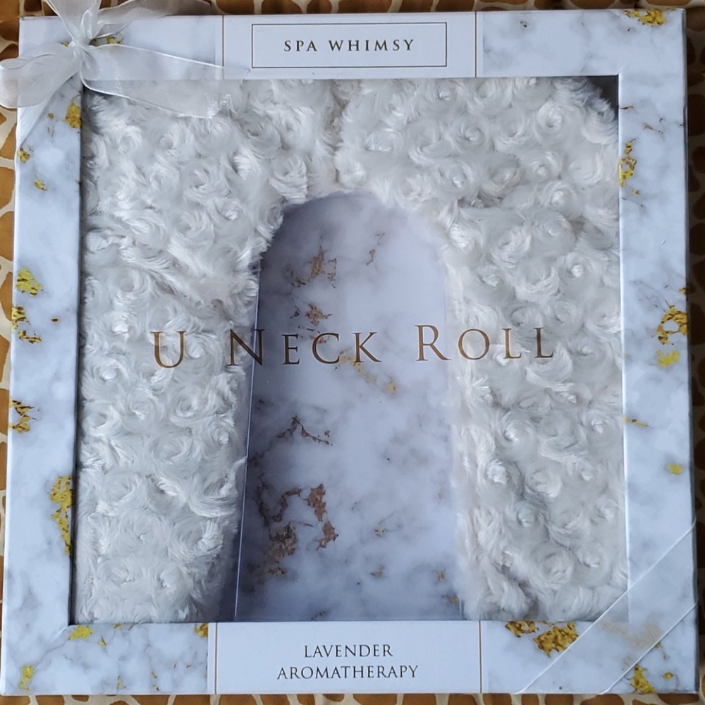 BRAND NEW!!! U-Neck Roll Lavendar Aromatherapy